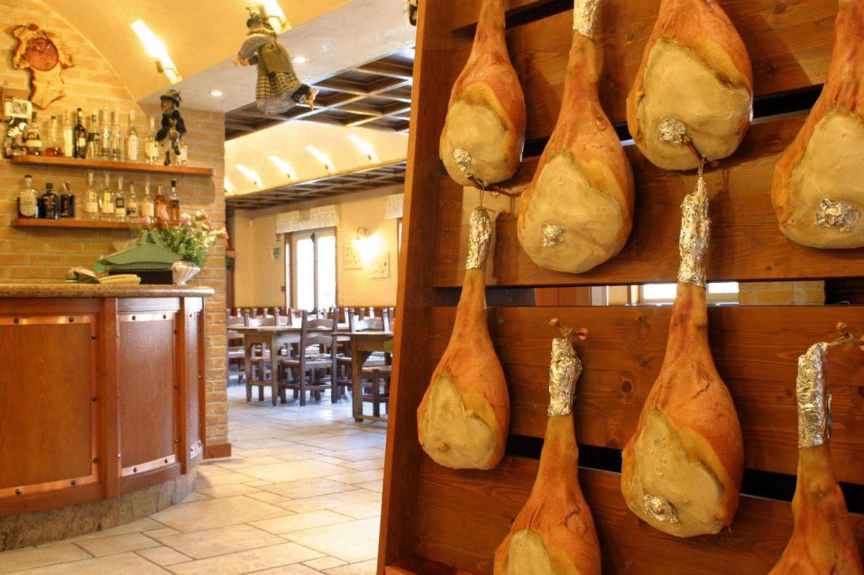 Hotel Willy Gemona del Friuli Ngoại thất bức ảnh