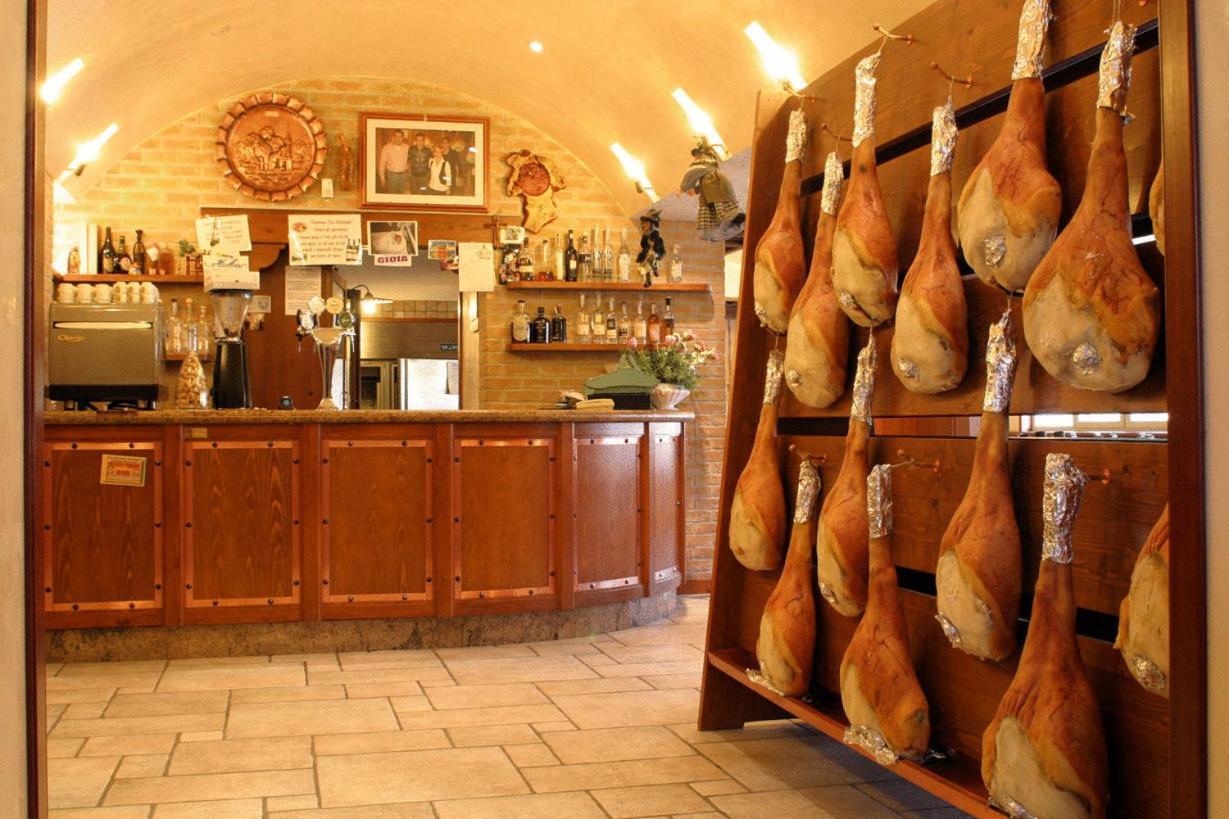 Hotel Willy Gemona del Friuli Ngoại thất bức ảnh